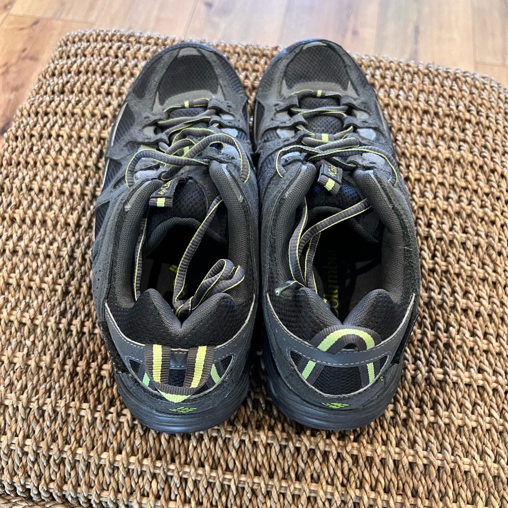 Columbia hiking shoe Manufacturer Code: BM3636